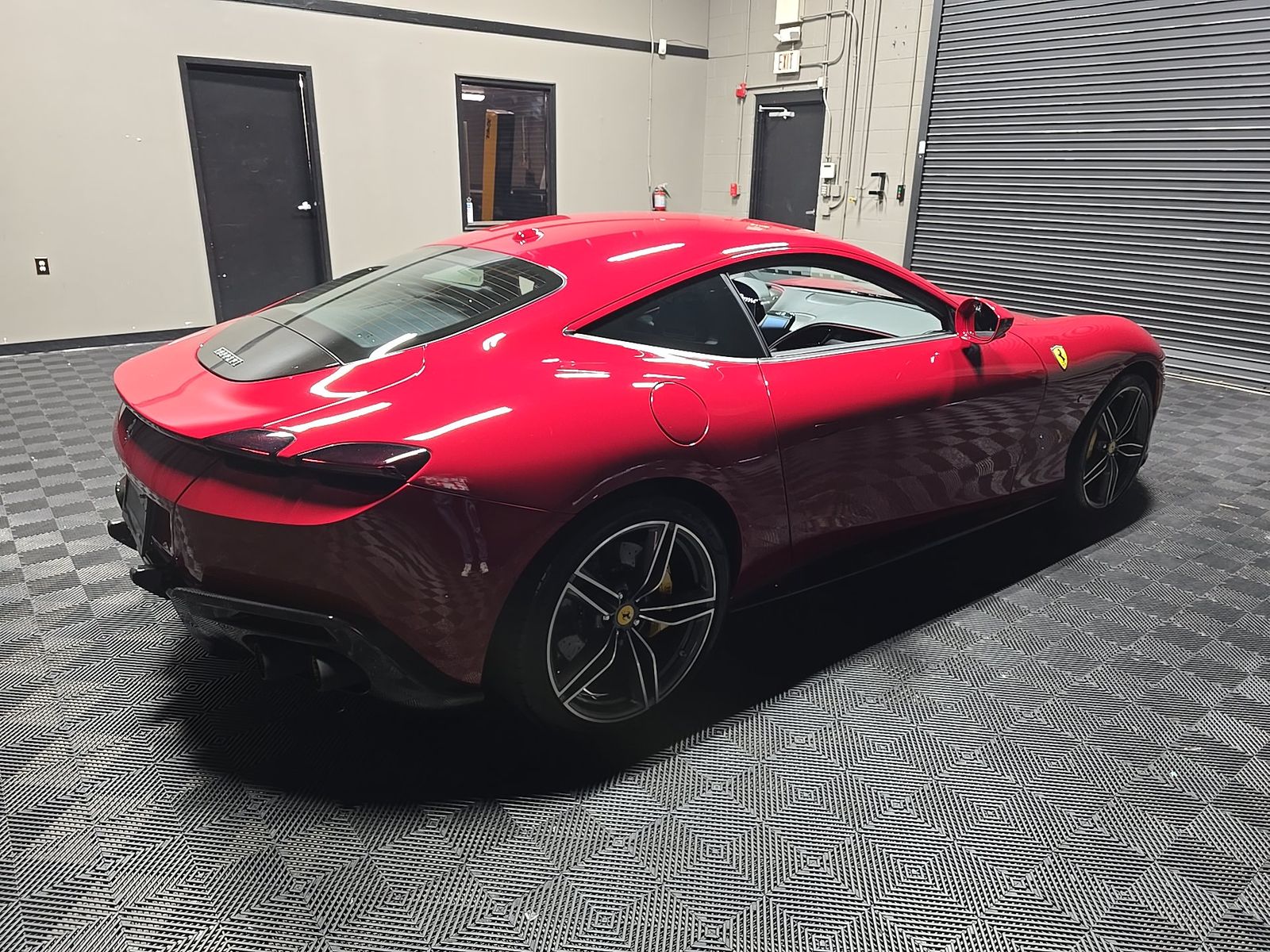 2022 Ferrari Roma Base RWD