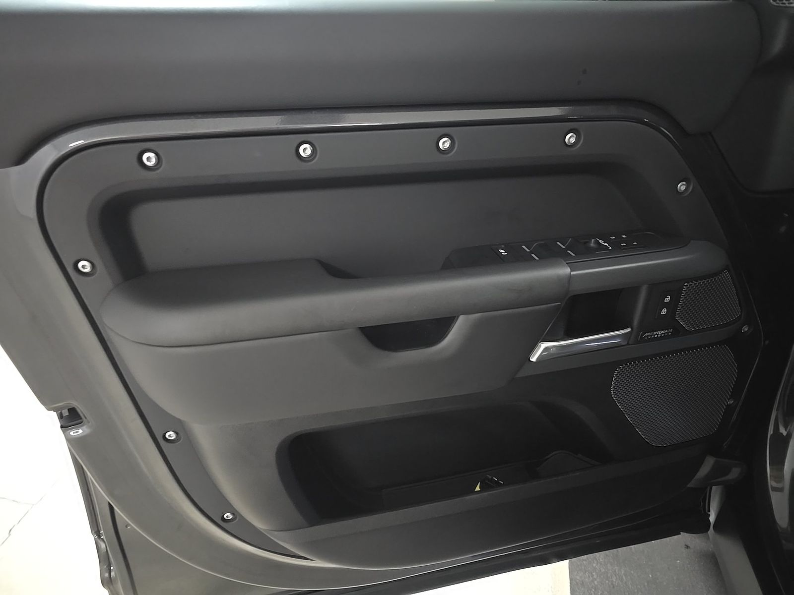 2024 Land Rover Defender 110 X FWD