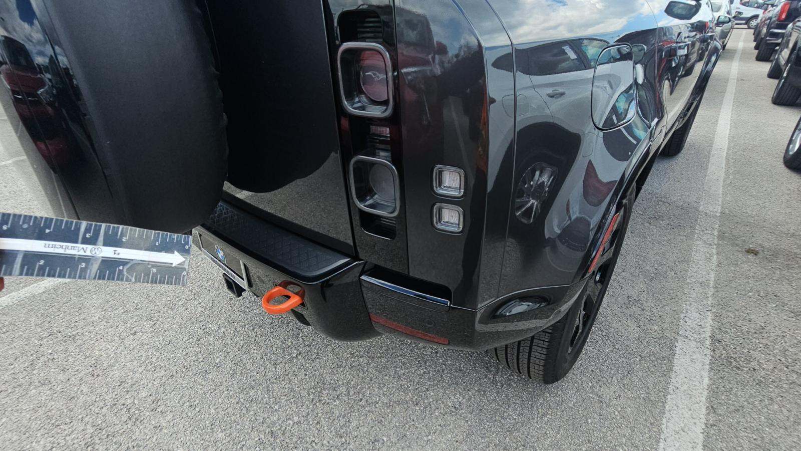 2024 Land Rover Defender 110 X FWD