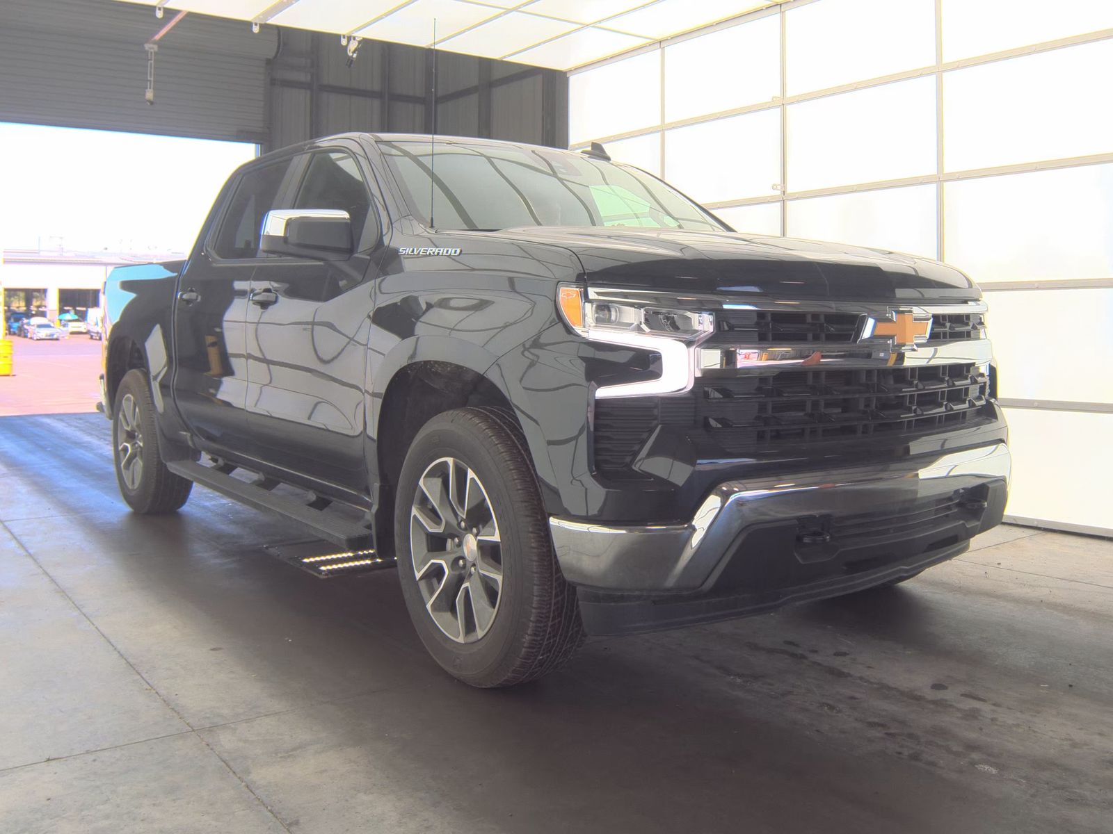 2024 Chevrolet Silverado 1500 LT AWD