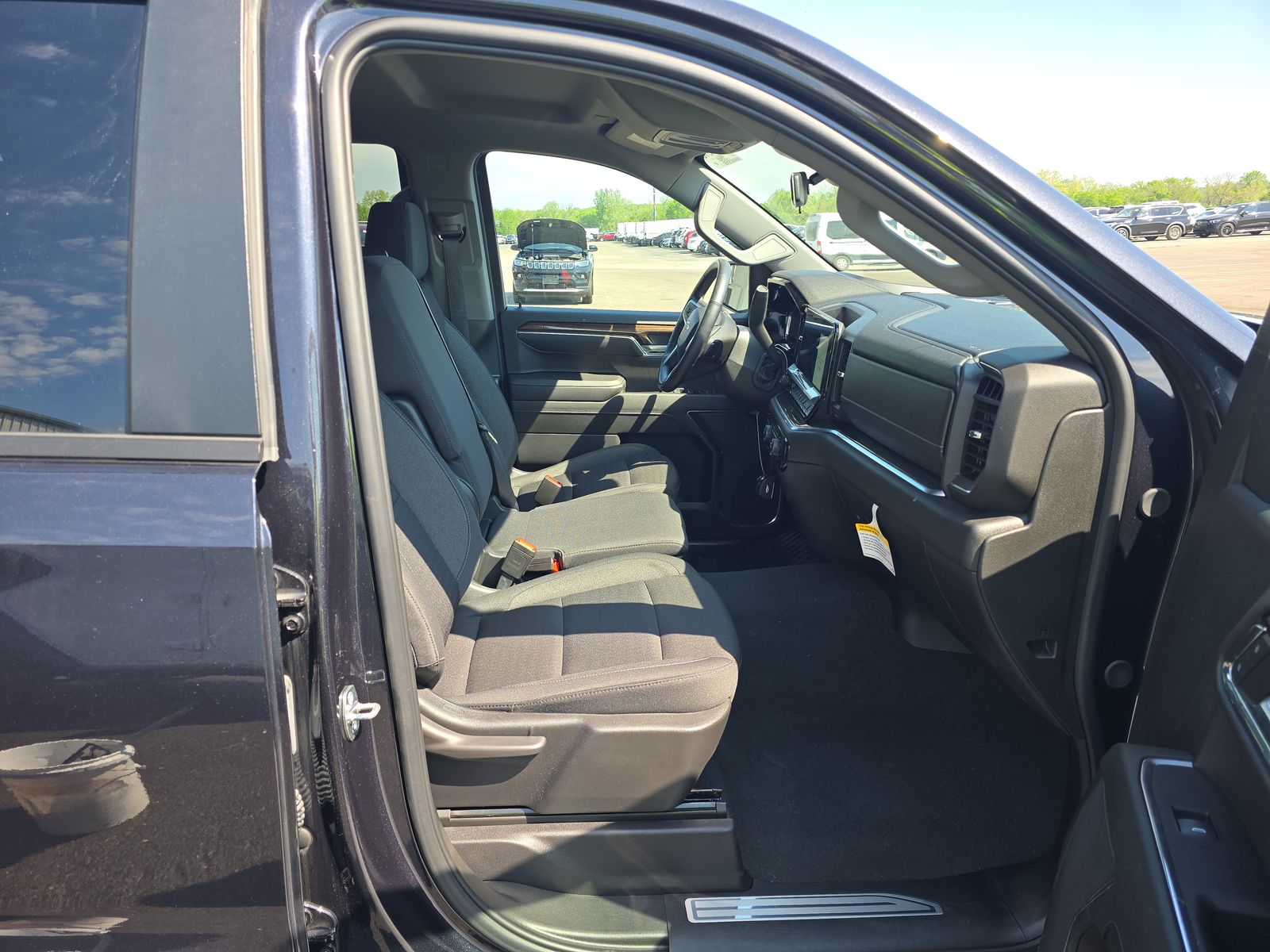 2024 Chevrolet Silverado 1500 LT AWD