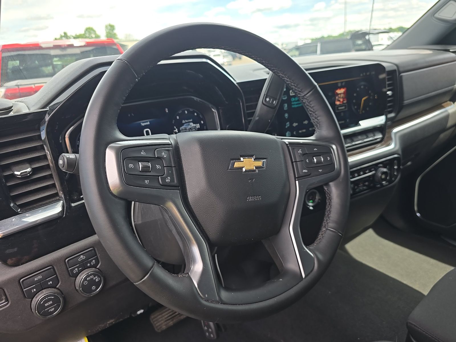 2024 Chevrolet Silverado 1500 LT AWD