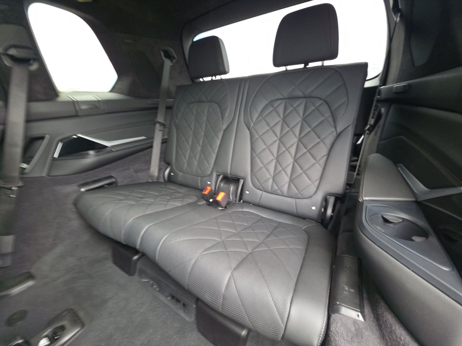 2025 BMW X7 xDrive40i AWD