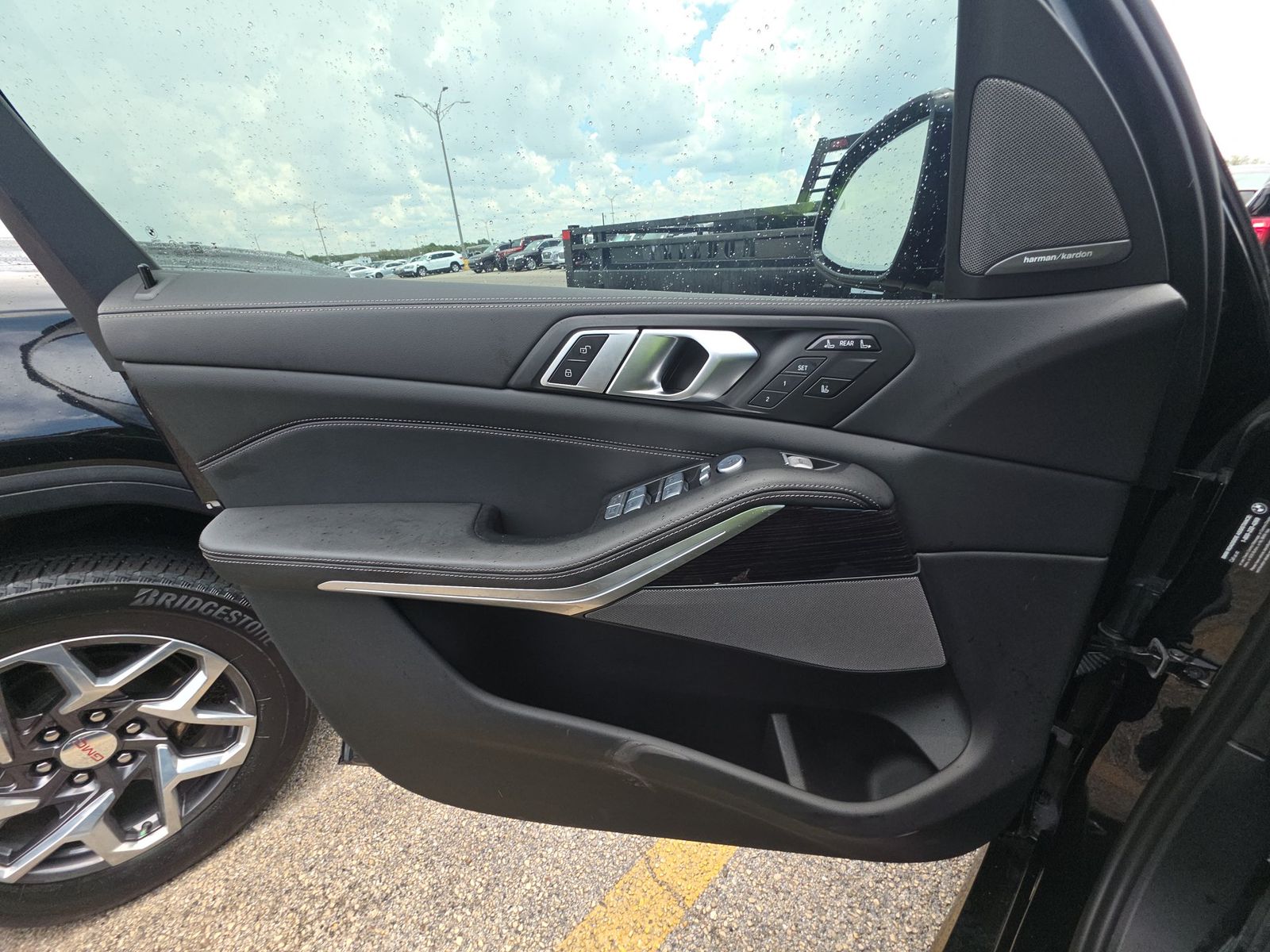 2025 BMW X7 xDrive40i AWD