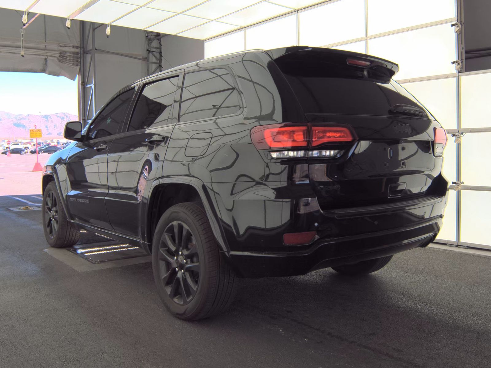 2017 Jeep Grand Cherokee Laredo Altitude Edition AWD