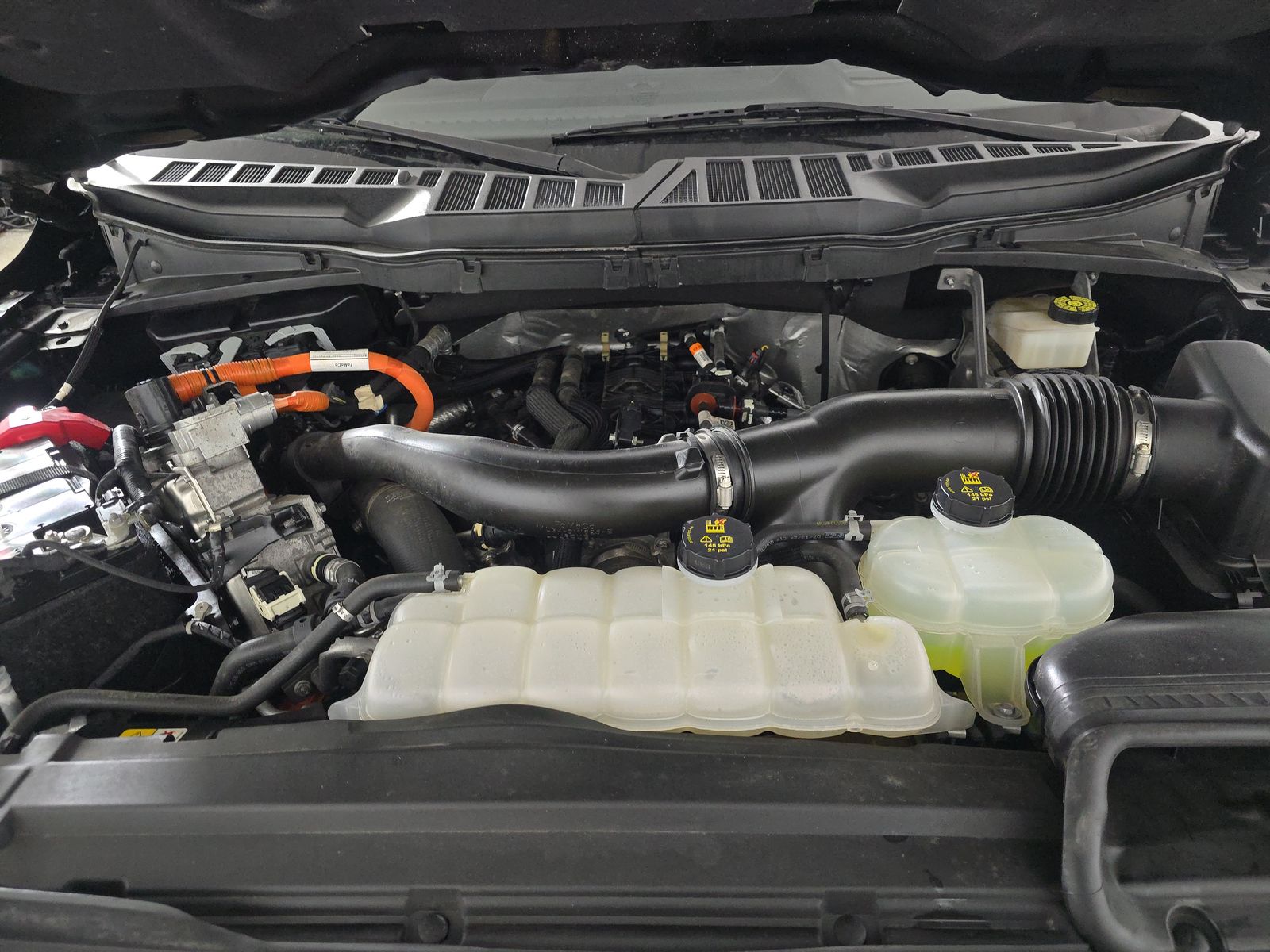 2024 Ford F-150 Hybrid Lariat AWD