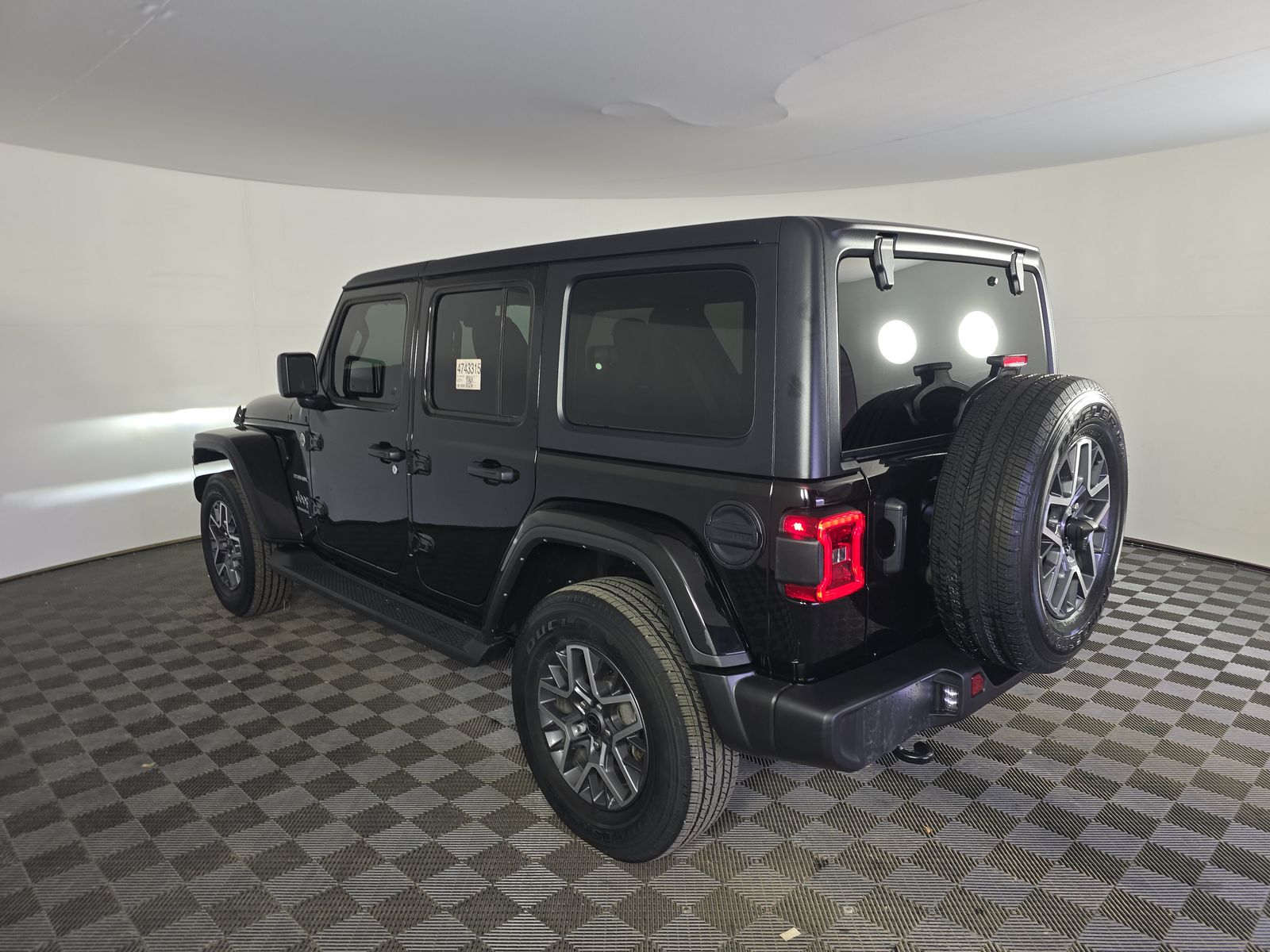 2024 Jeep Wrangler Sahara AWD