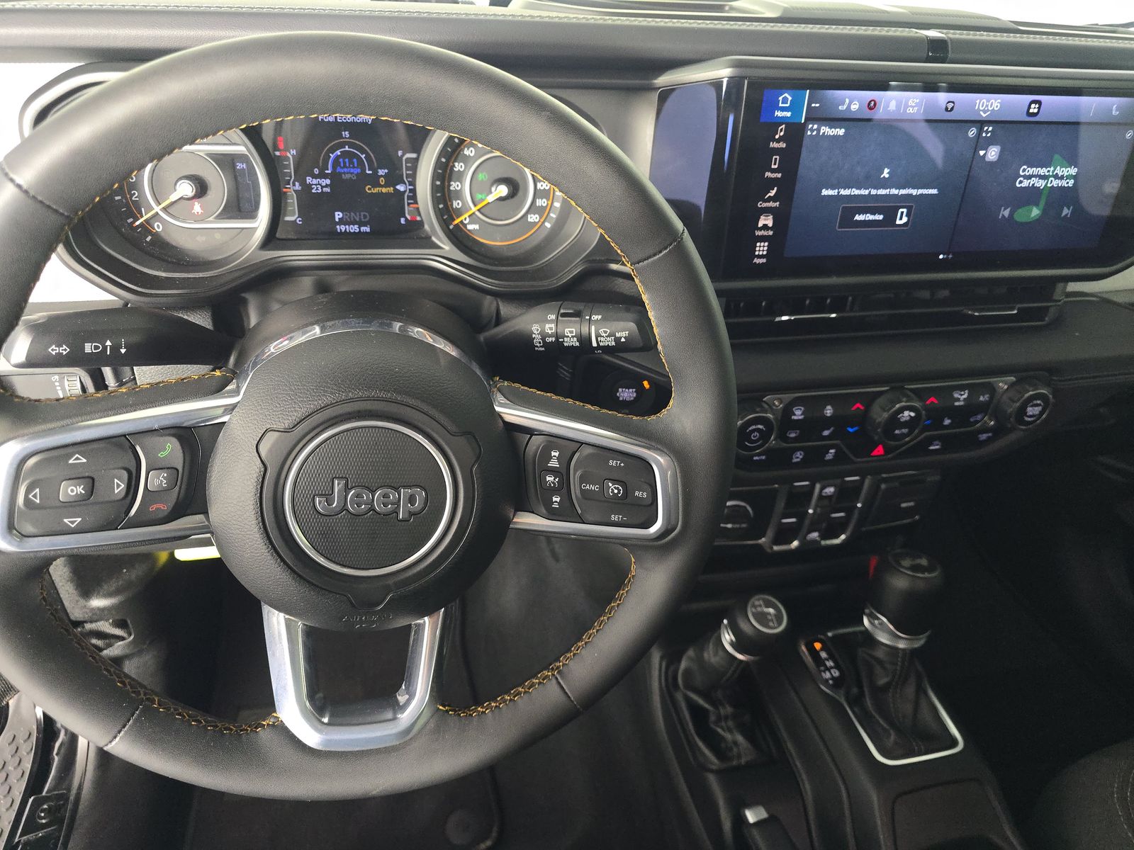 2024 Jeep Wrangler Sahara AWD