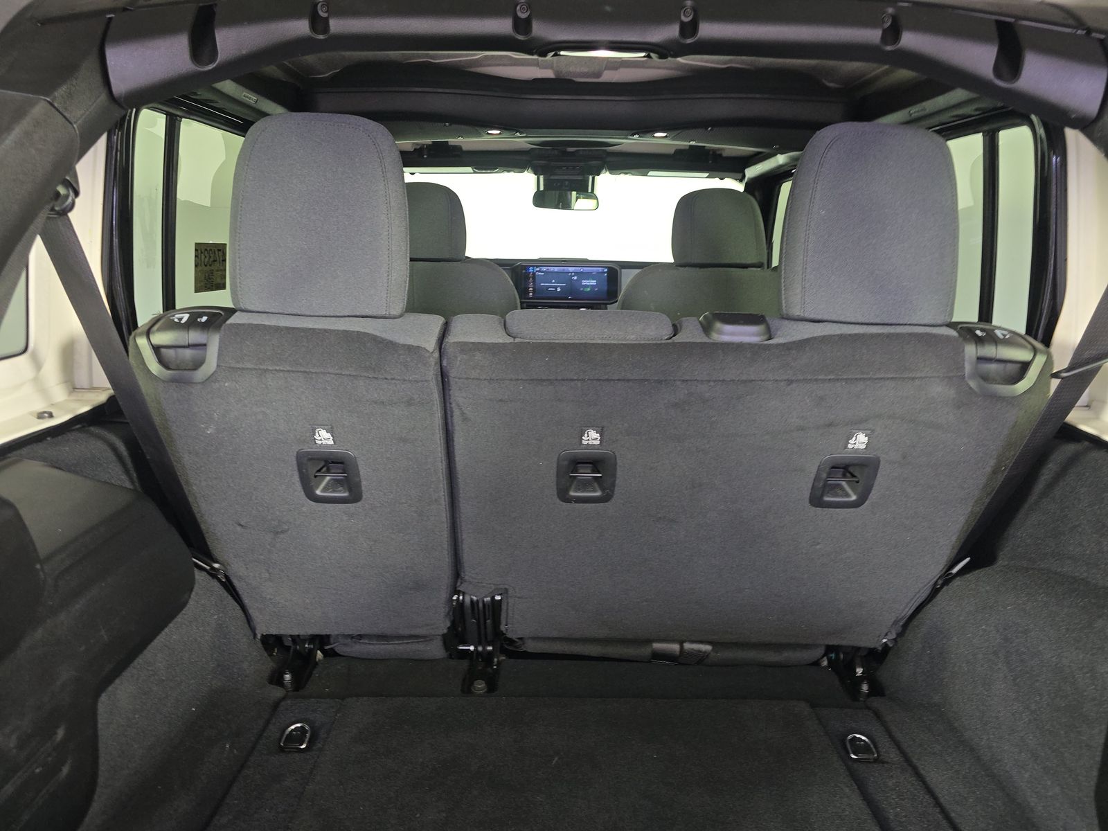 2024 Jeep Wrangler Sahara AWD