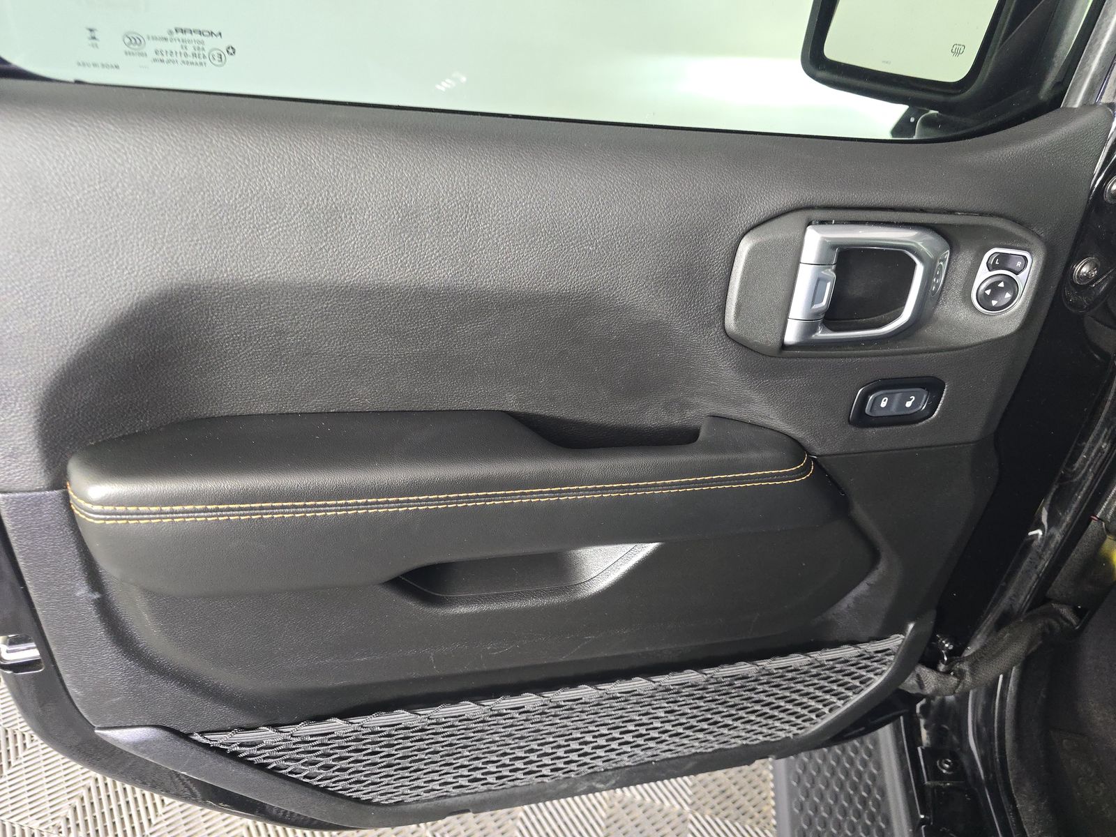 2024 Jeep Wrangler Sahara AWD