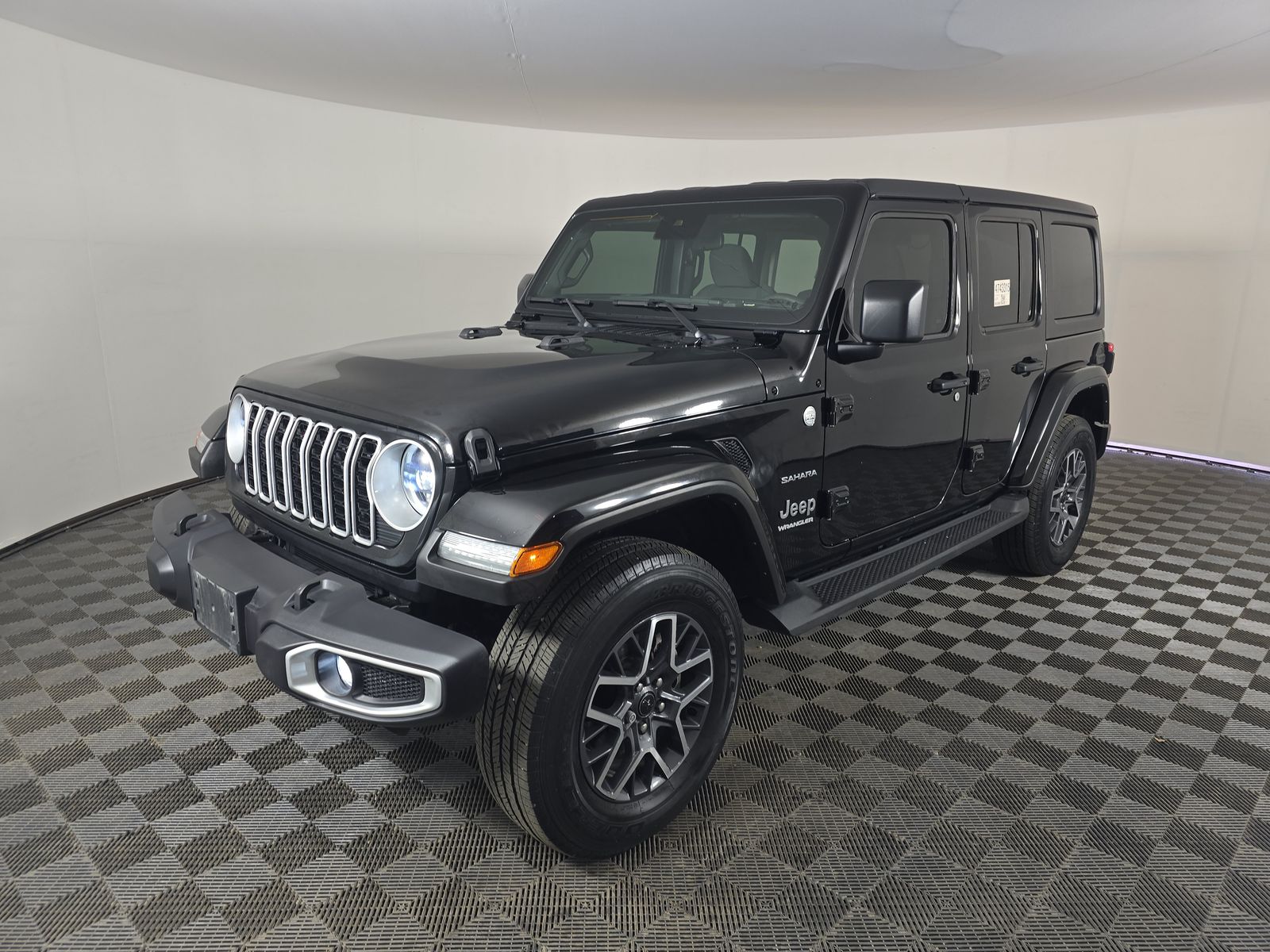 2024 Jeep Wrangler Sahara AWD
