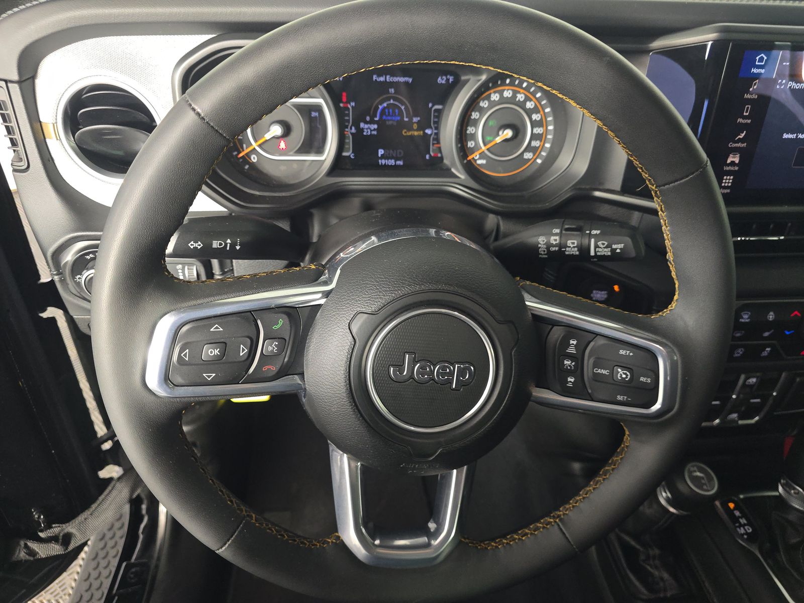 2024 Jeep Wrangler Sahara AWD