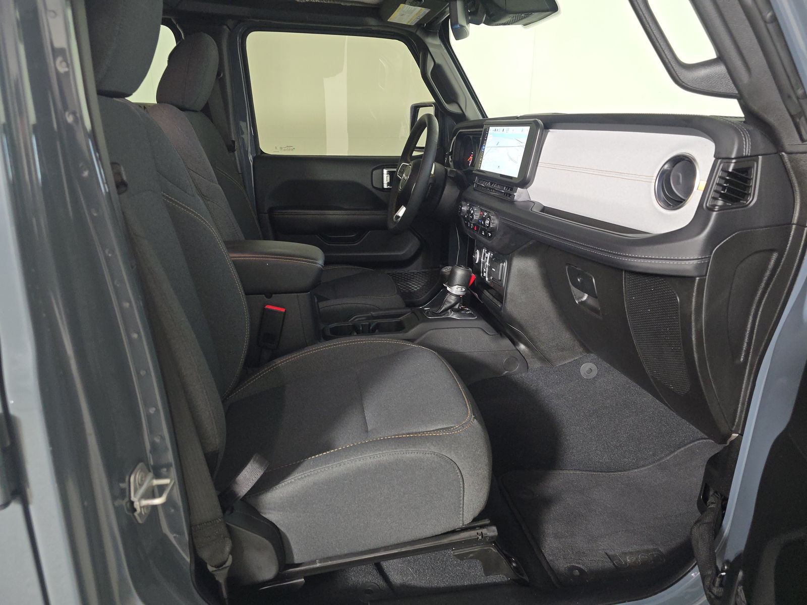2024 Jeep Wrangler Sahara AWD
