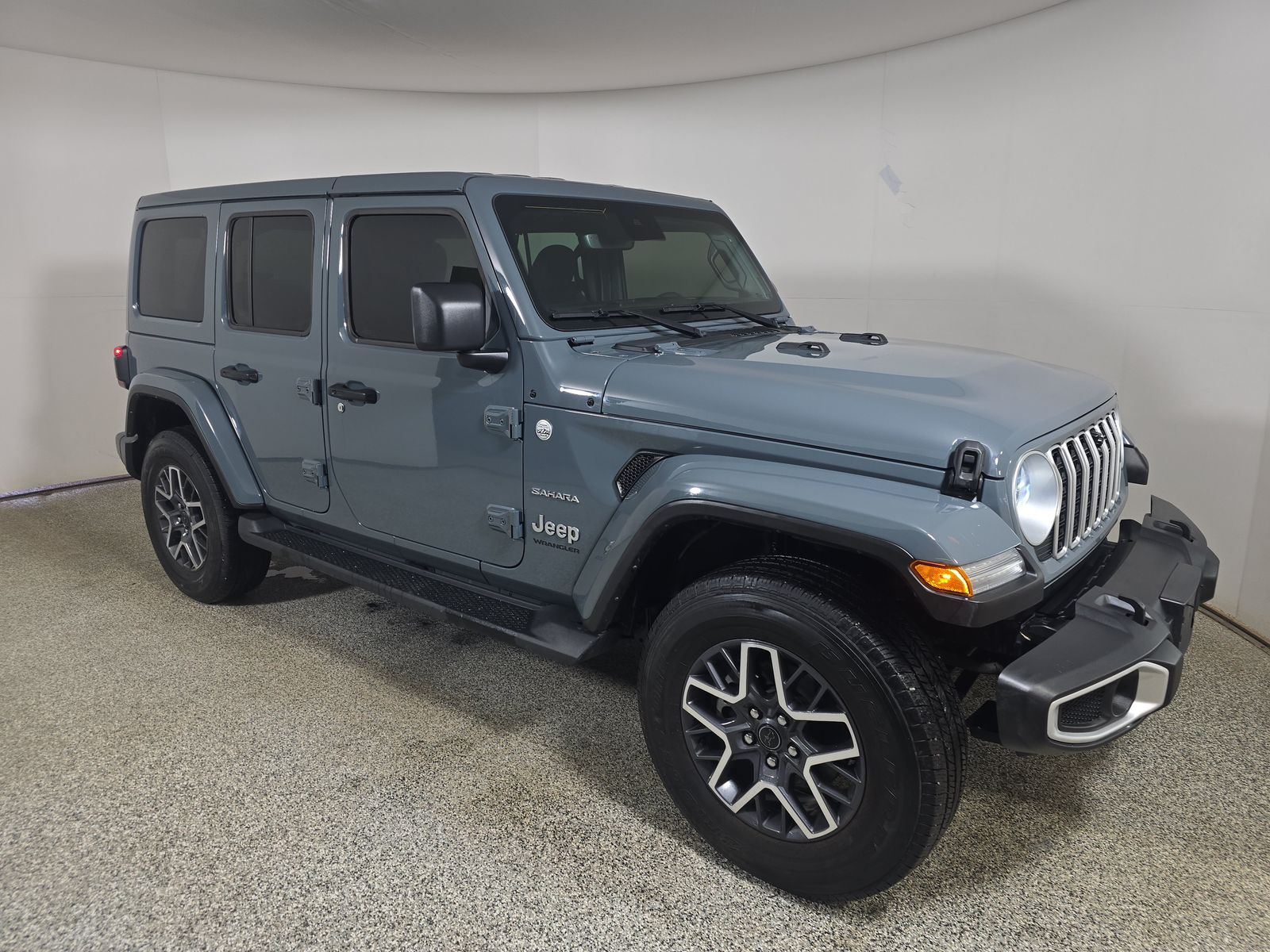 2024 Jeep Wrangler Sahara AWD