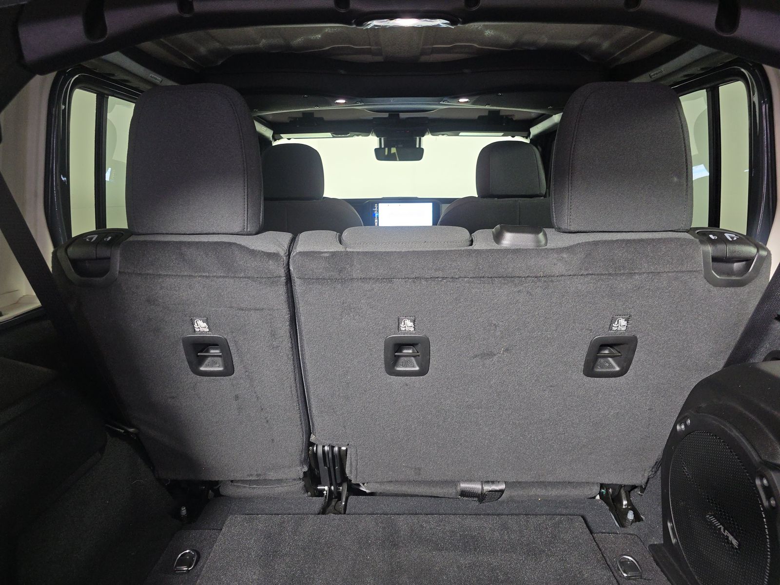2024 Jeep Wrangler Sahara AWD