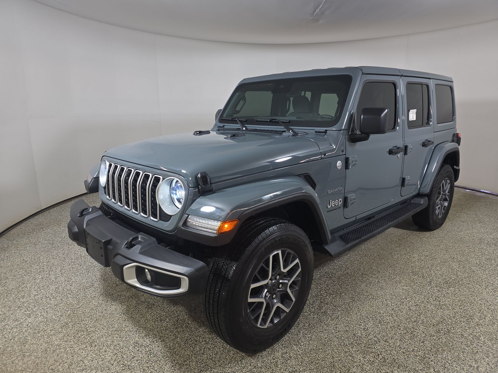 2024 Jeep Wrangler Sahara AWD