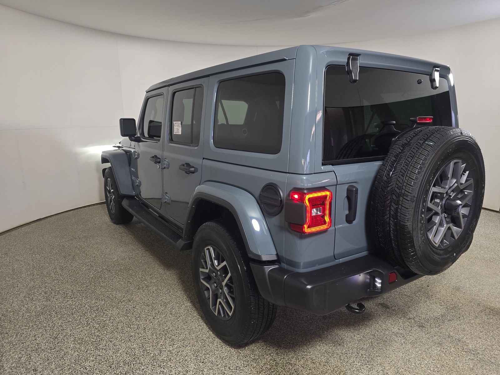 2024 Jeep Wrangler Sahara AWD