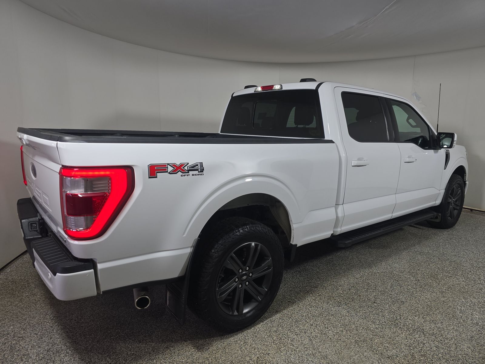 2023 Ford F-150 Lariat AWD