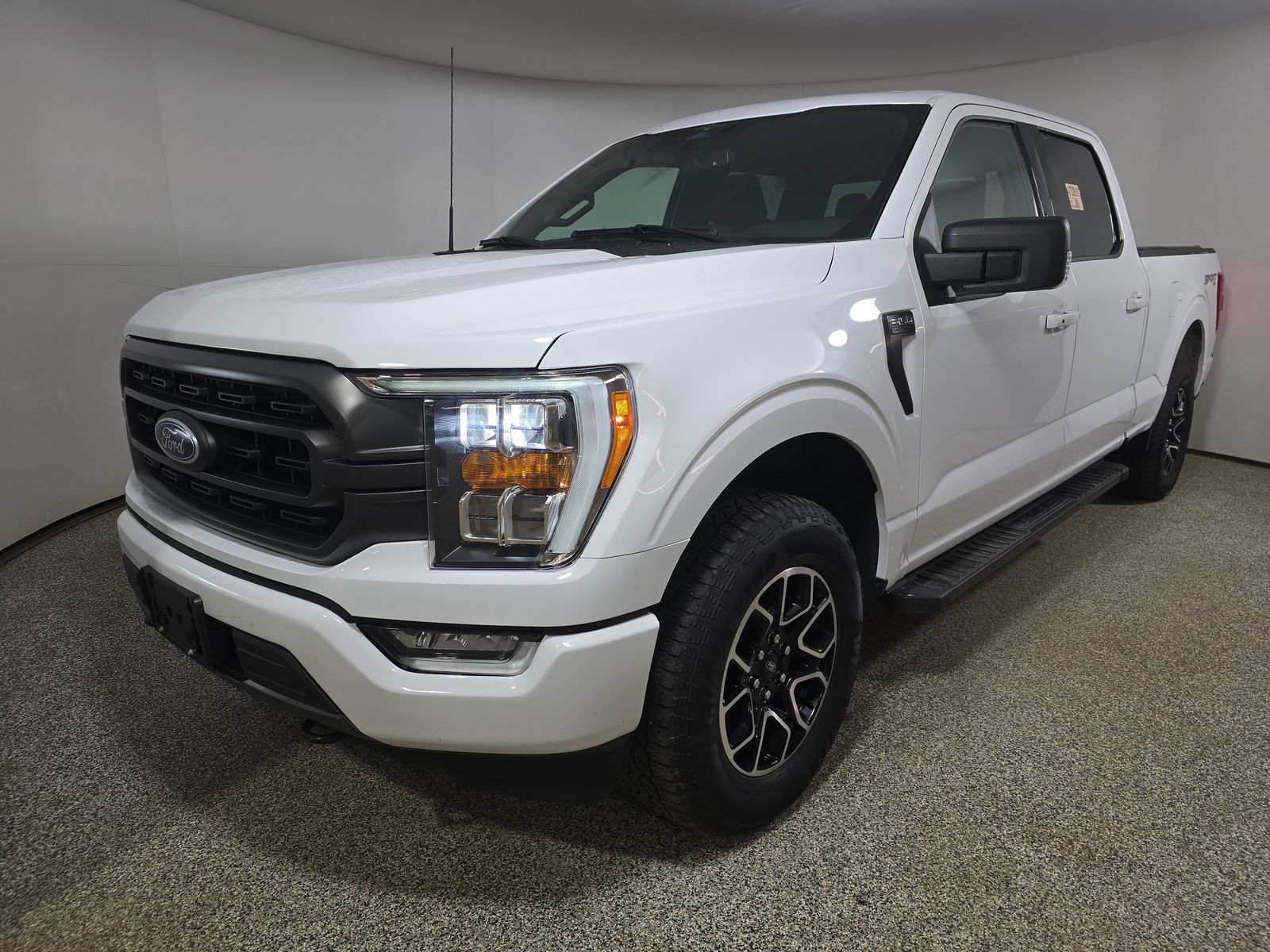 2023 Ford F-150 XLT AWD