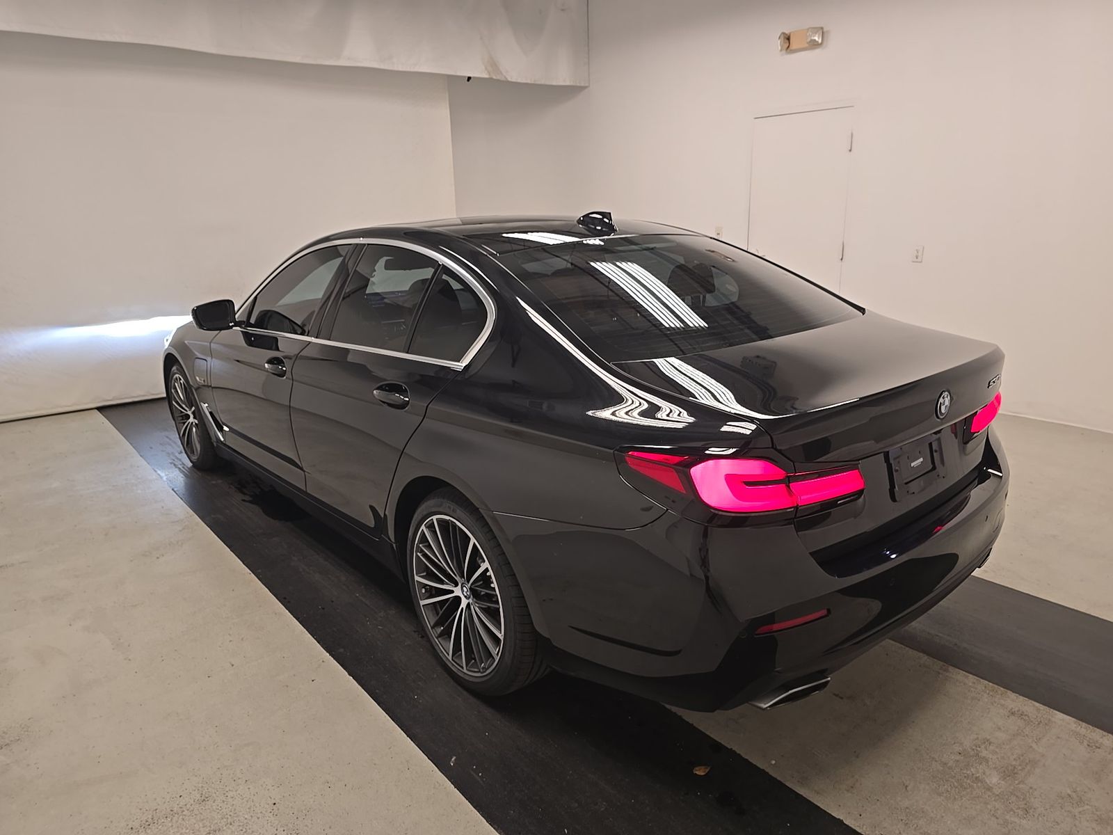 2023 BMW 5 Series 530e RWD