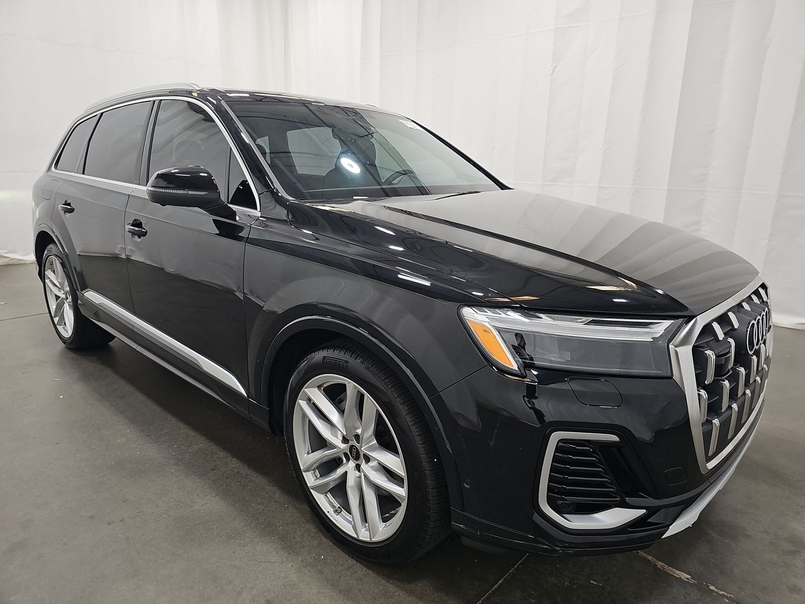 2025 Audi Q7 Premium Plus AWD