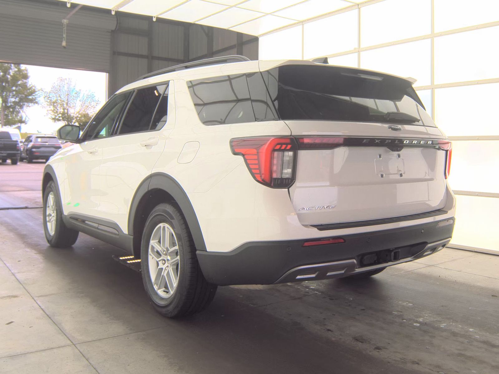 FORD EXPLORER - 9