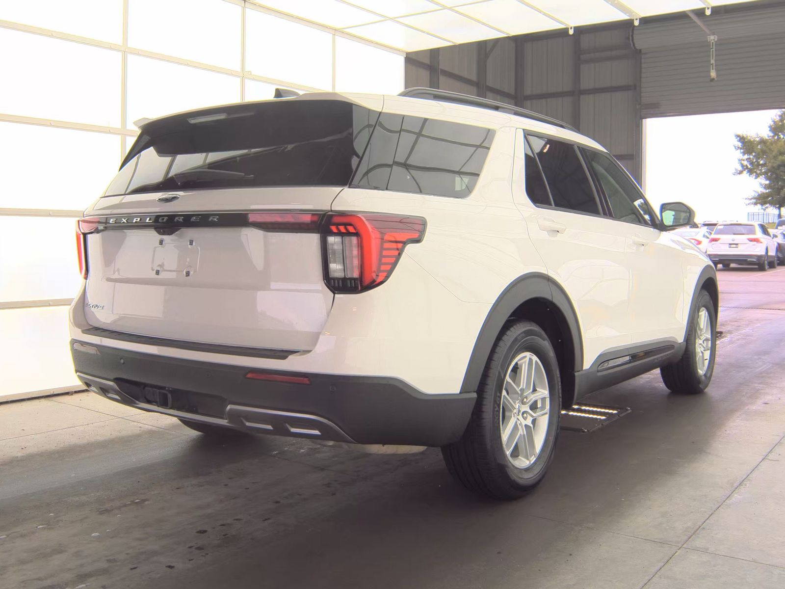 FORD EXPLORER - 6