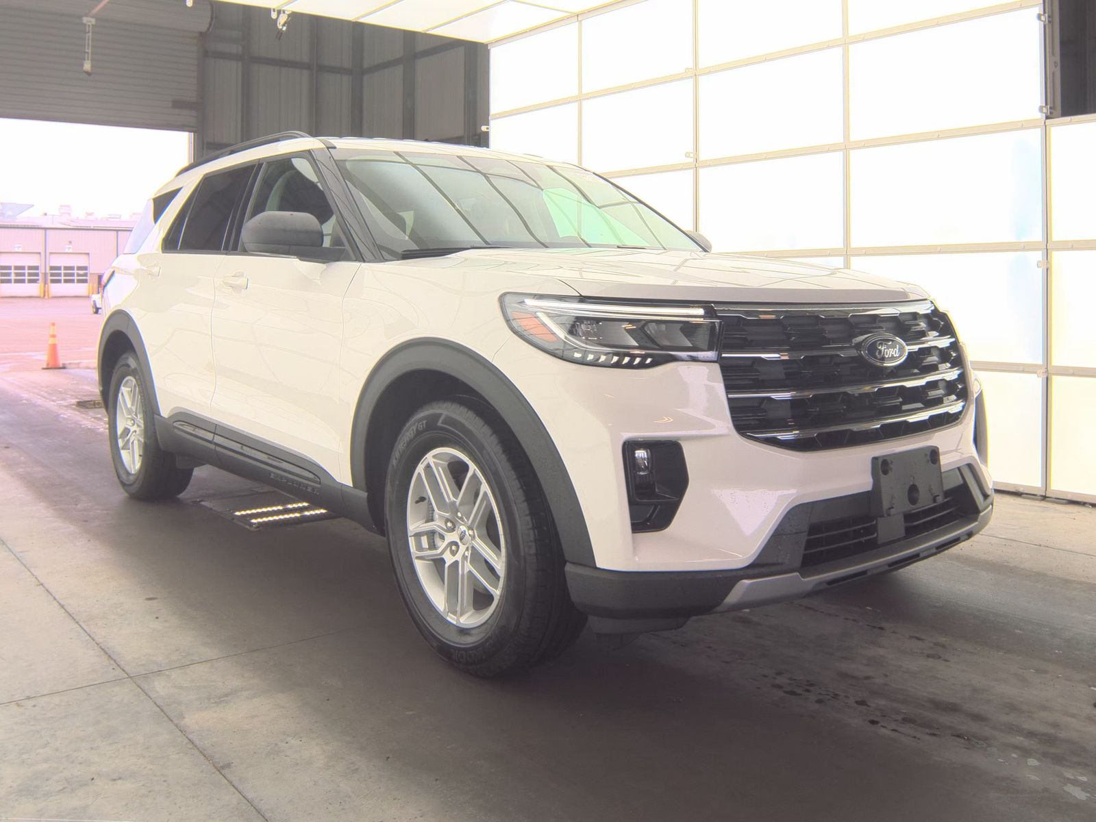 FORD EXPLORER - 5