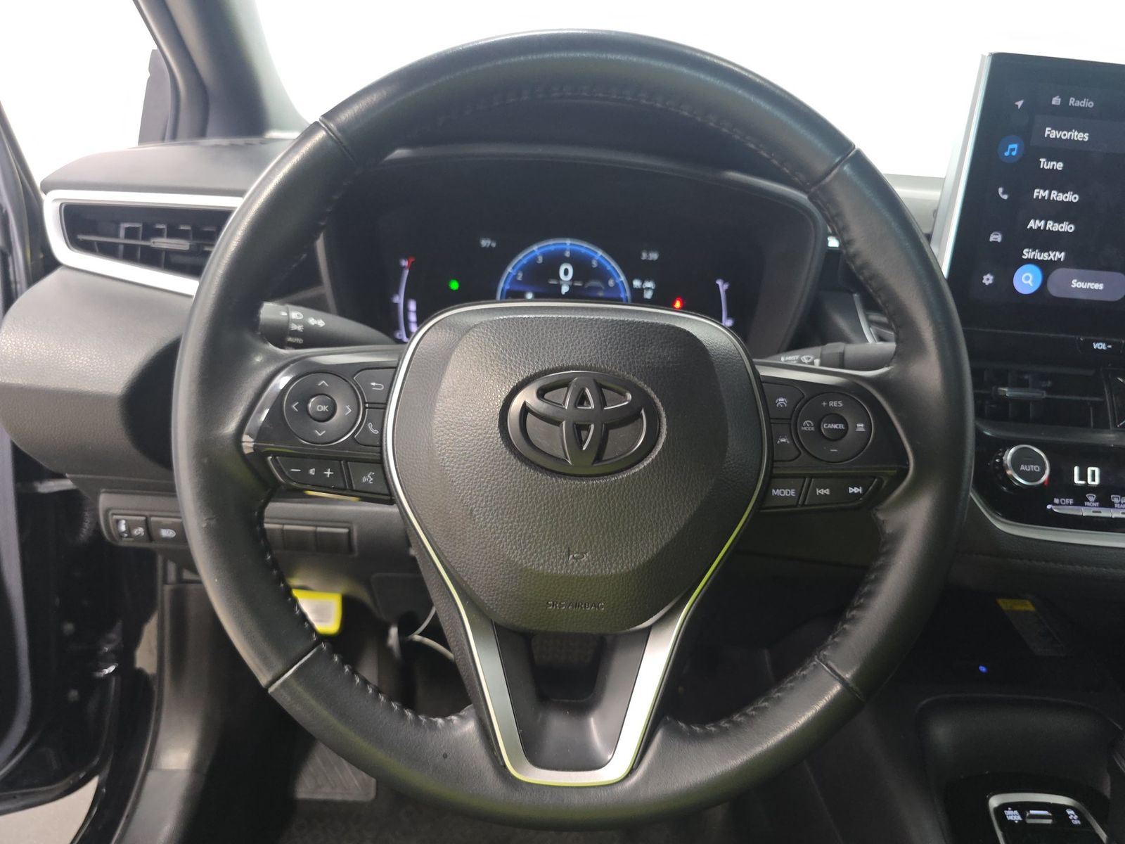2025 Toyota Corolla SE FWD