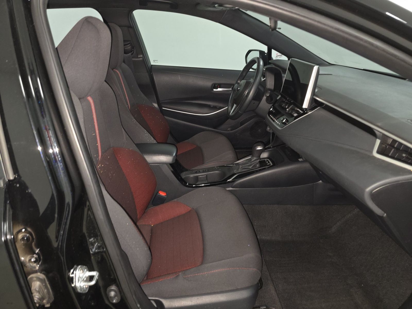 2025 Toyota Corolla SE FWD