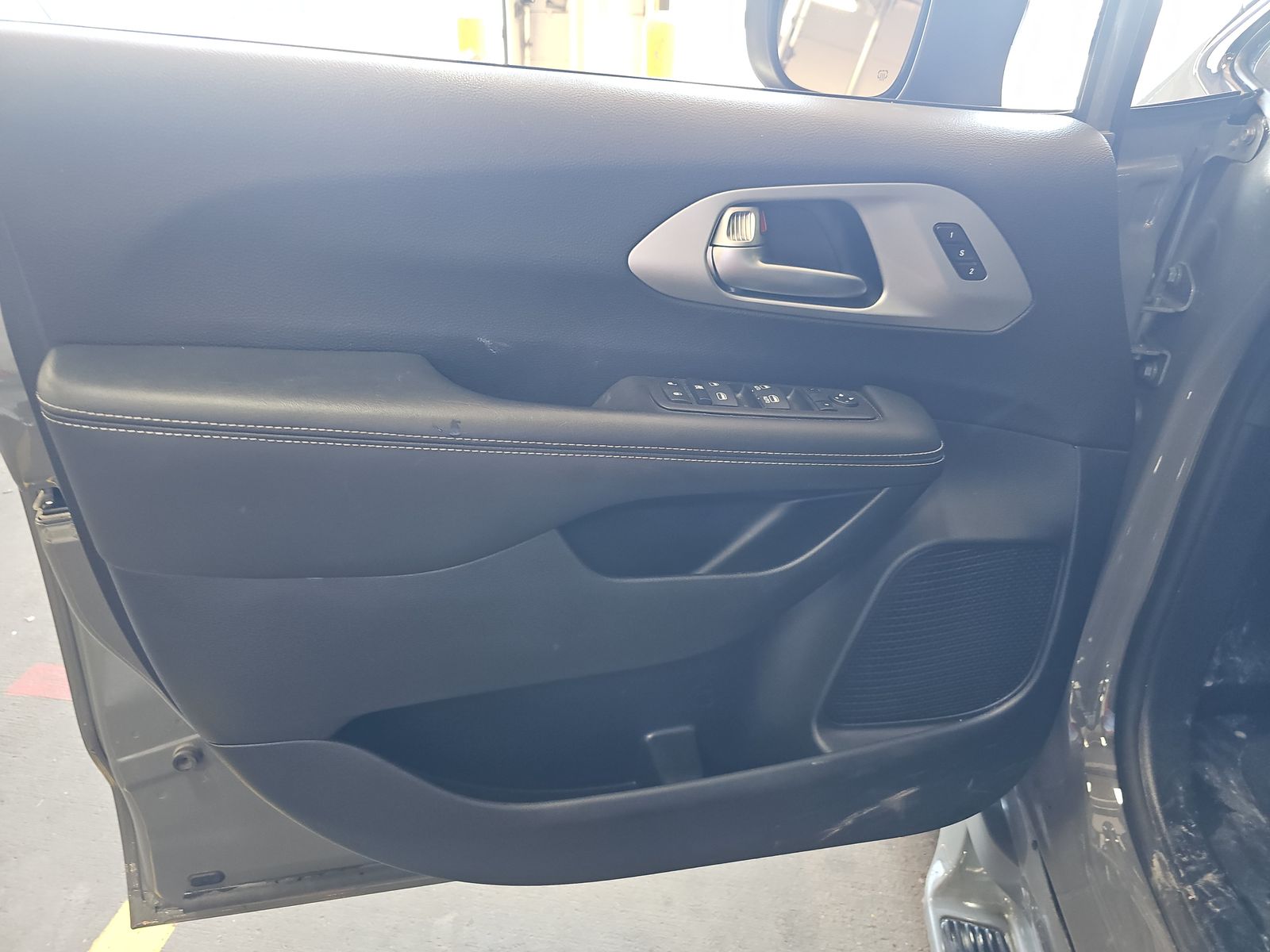 2023 Chrysler Pacifica Touring L FWD