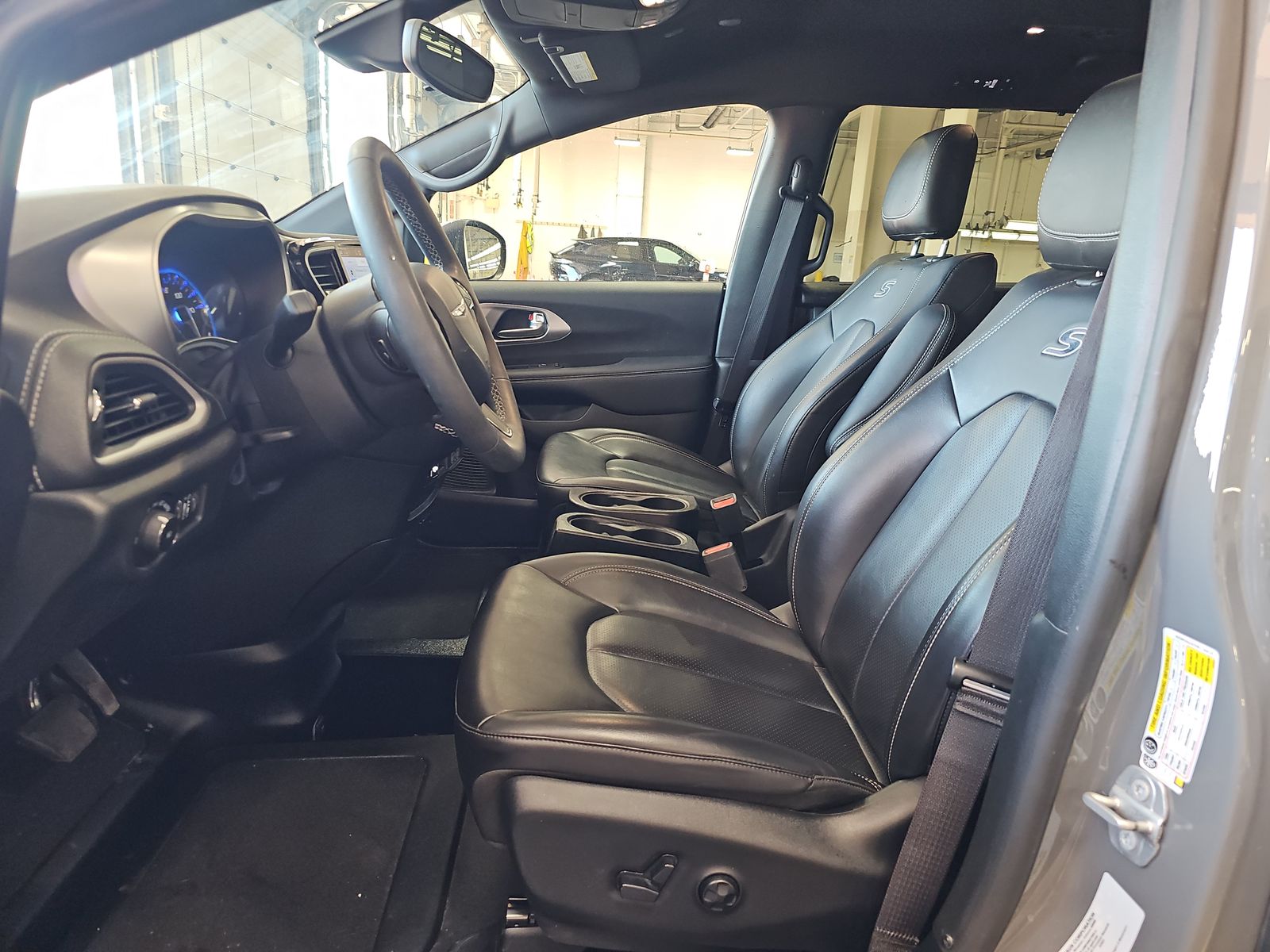 2023 Chrysler Pacifica Touring L FWD