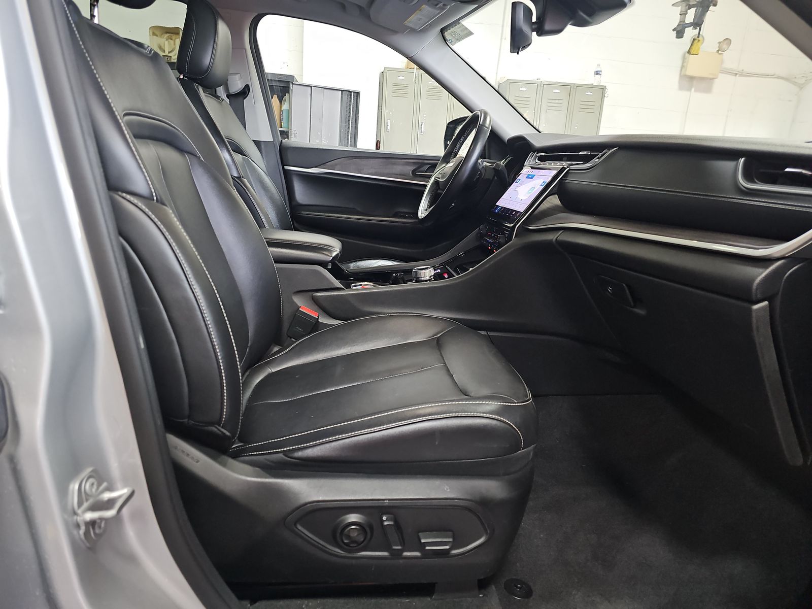 2022 Jeep Grand Cherokee Limited AWD