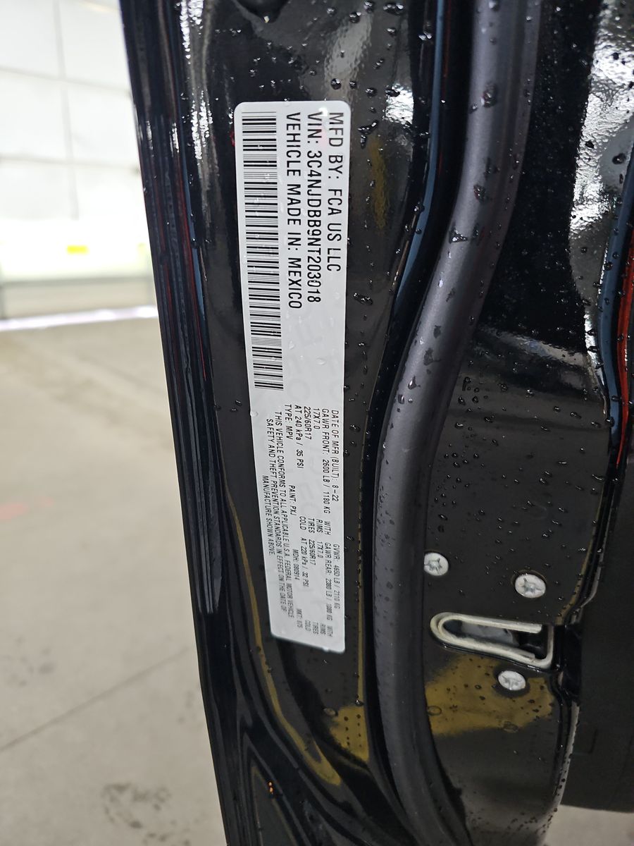 2022 Jeep Compass Latitude AWD