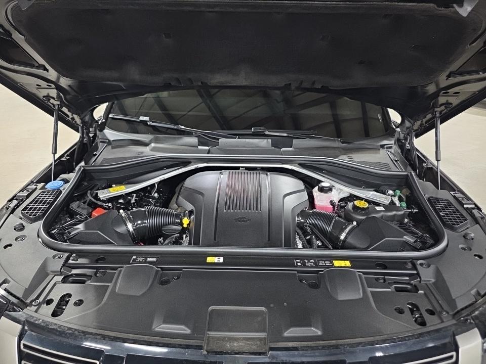 2024 Land Rover Range Rover SE AWD