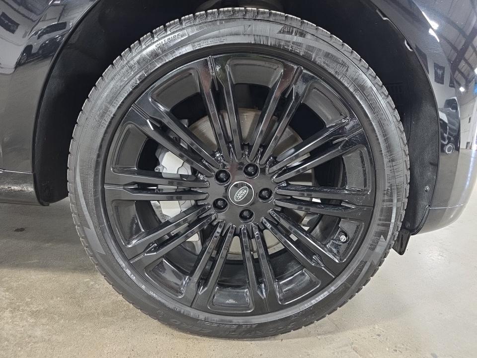 2024 Land Rover Range Rover SE AWD
