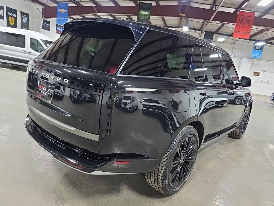2024 Land Rover Range Rover SE AWD