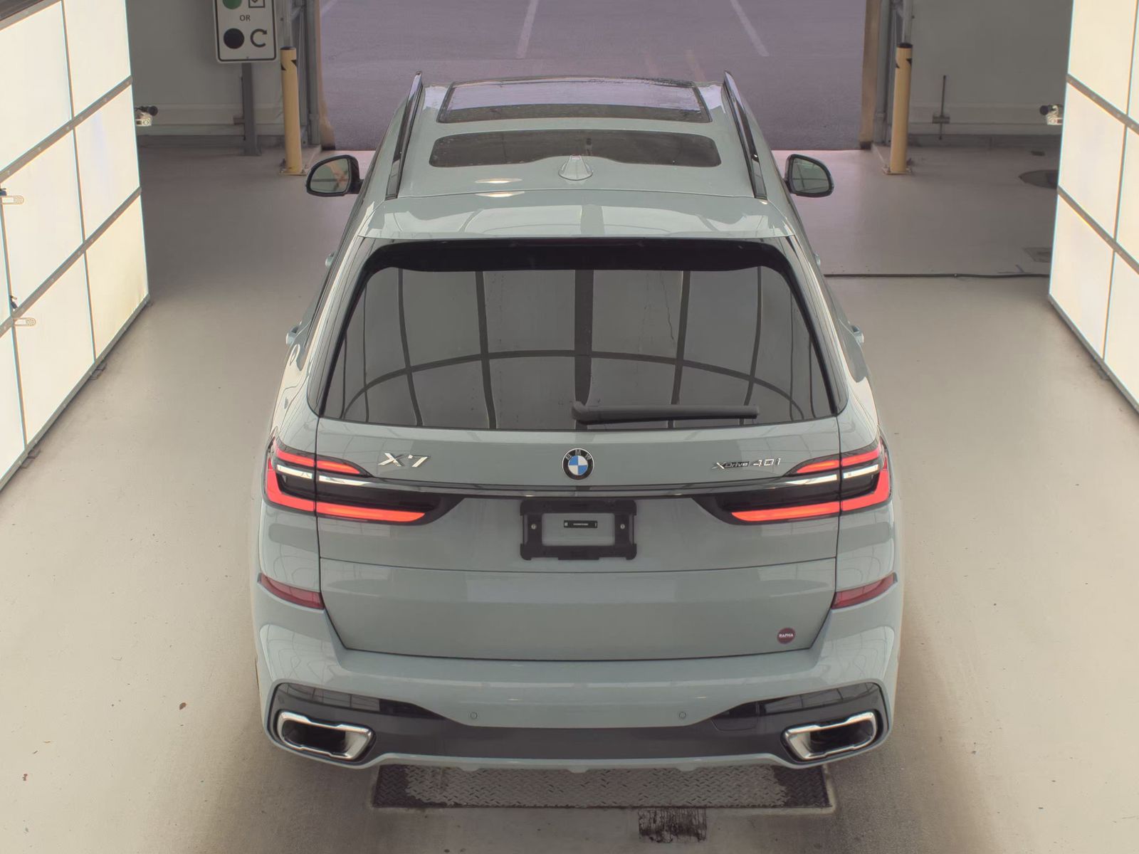 2026 BMW X7 xDrive40i AWD