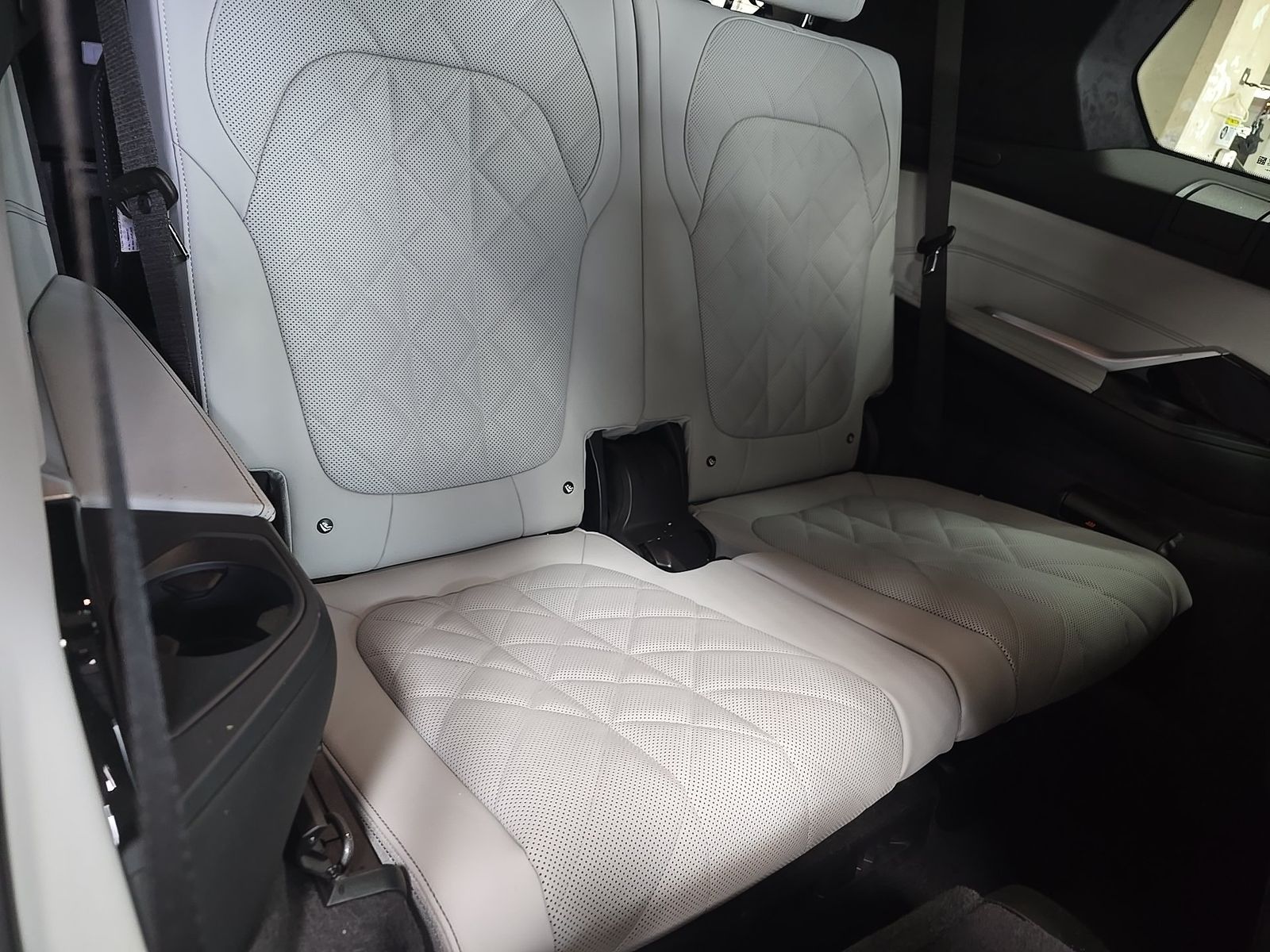 2026 BMW X7 xDrive40i AWD