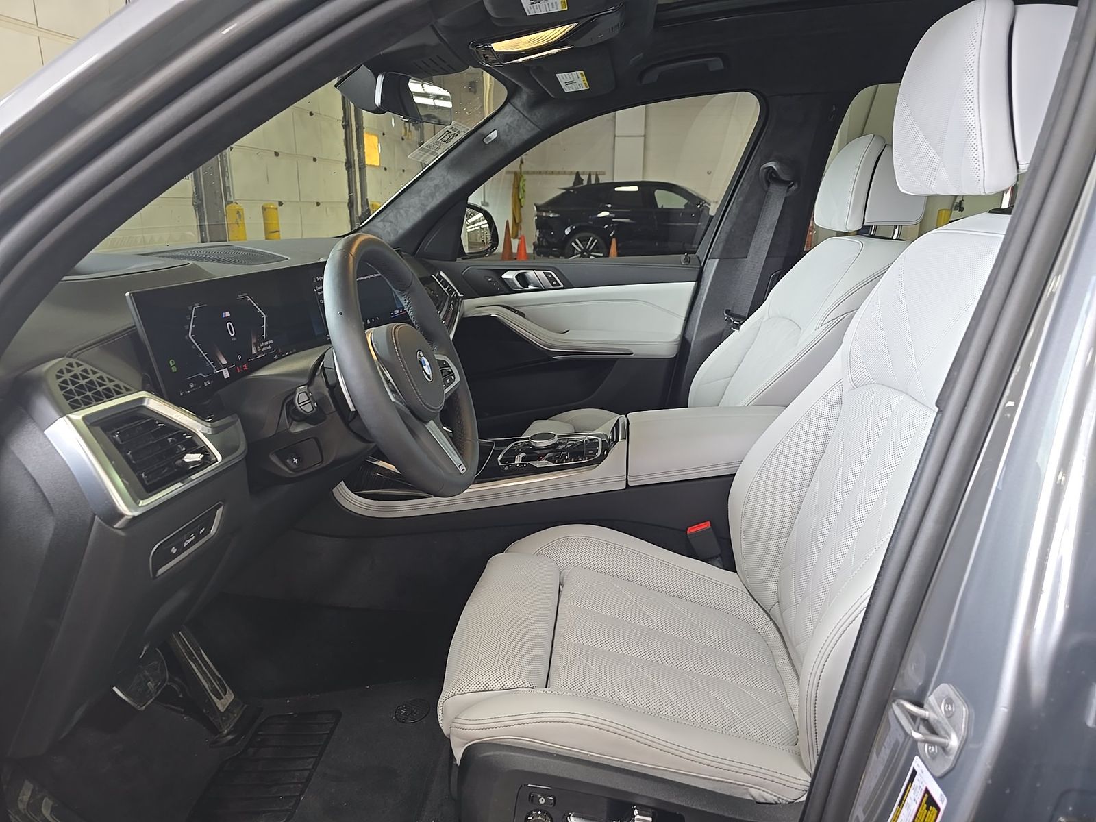 2026 BMW X7 xDrive40i AWD