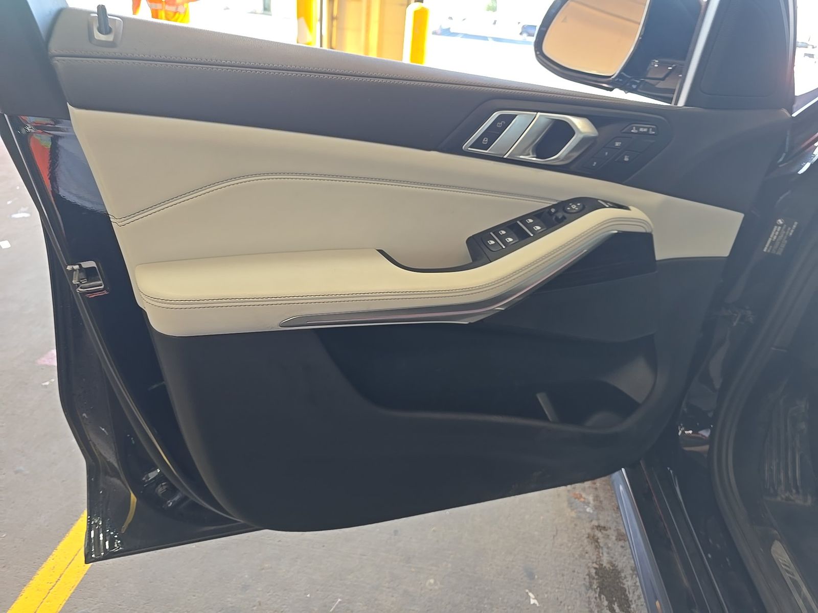 2026 BMW X7 xDrive40i AWD