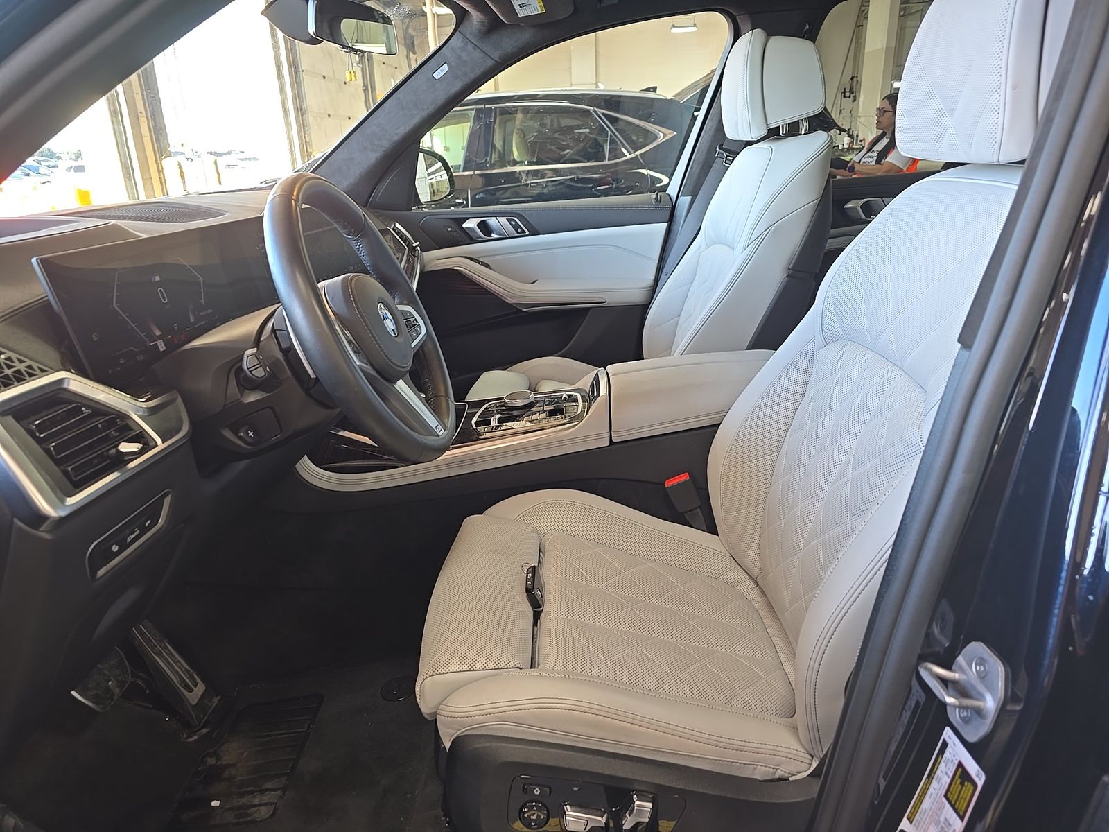 2026 BMW X7 xDrive40i AWD