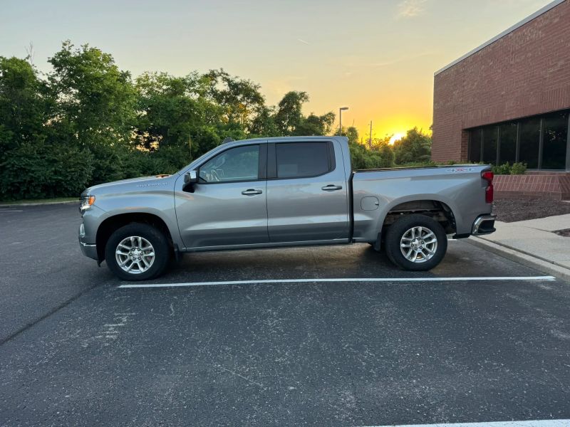 2023 Chevrolet Silverado 1500 LT AWD