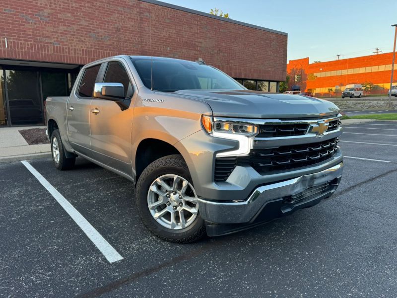 2023 Chevrolet Silverado 1500 LT AWD