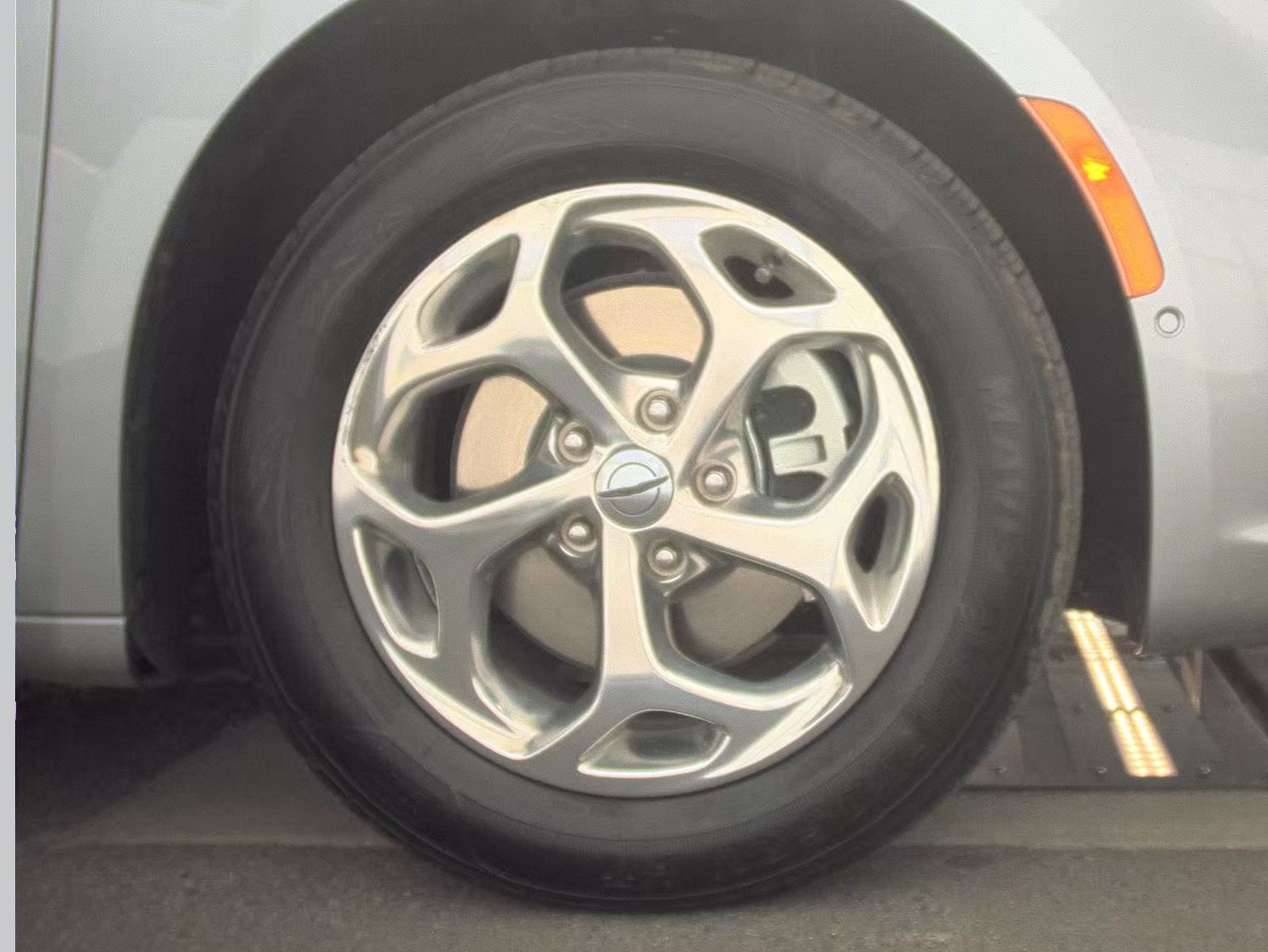 2021 Chrysler Pacifica Hybrid Limited FWD