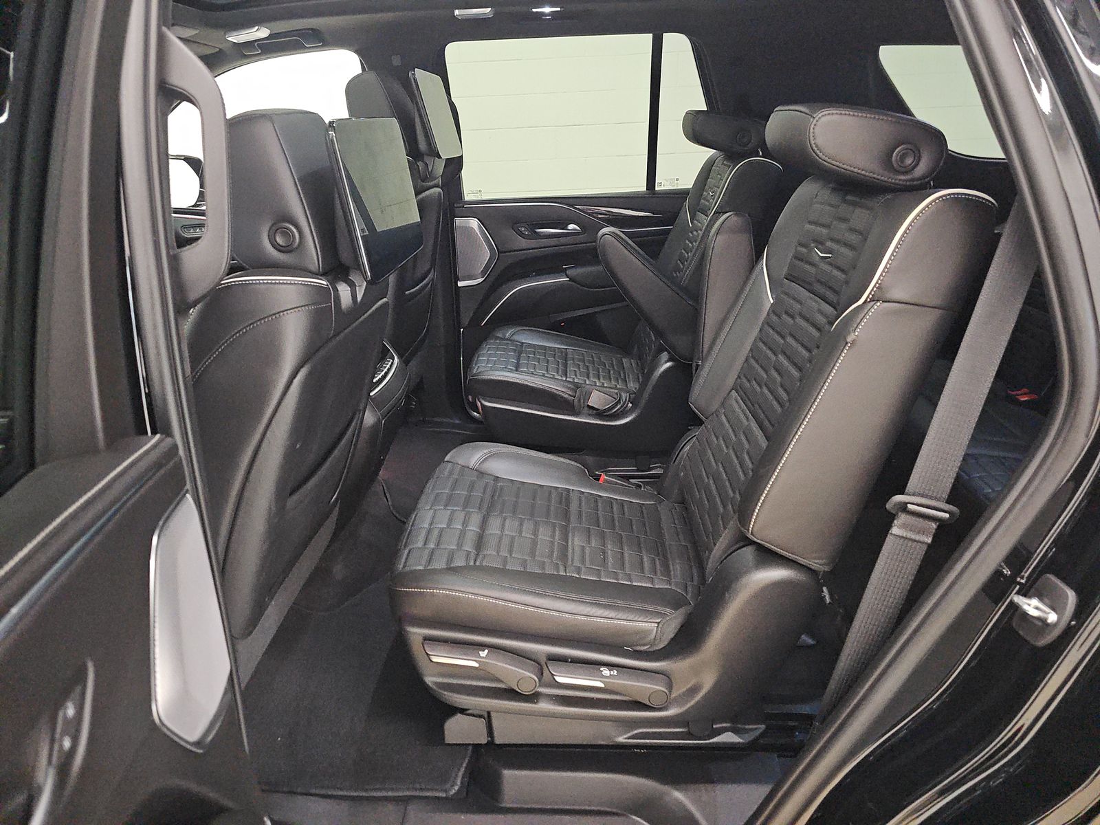 2023 Cadillac Escalade V-Series AWD