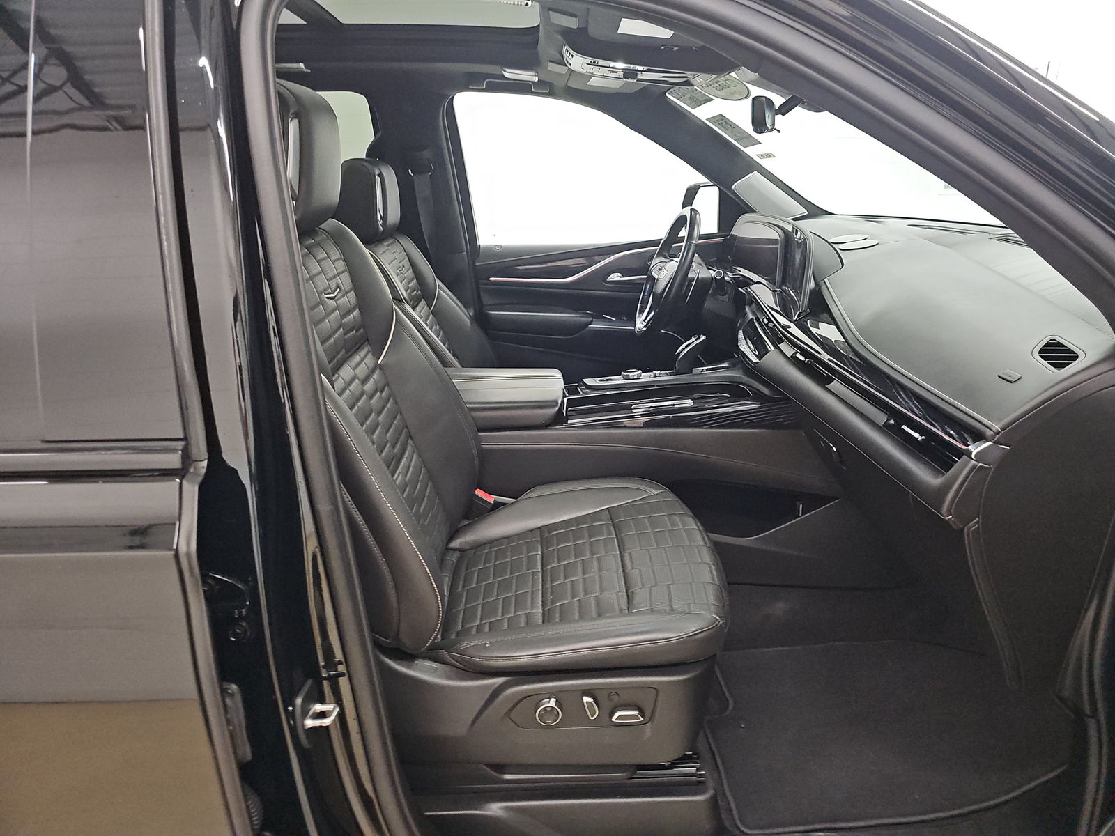 2023 Cadillac Escalade V-Series AWD