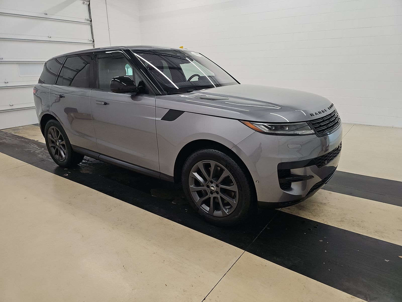 2023 Land Rover Range Rover Sport SE FWD