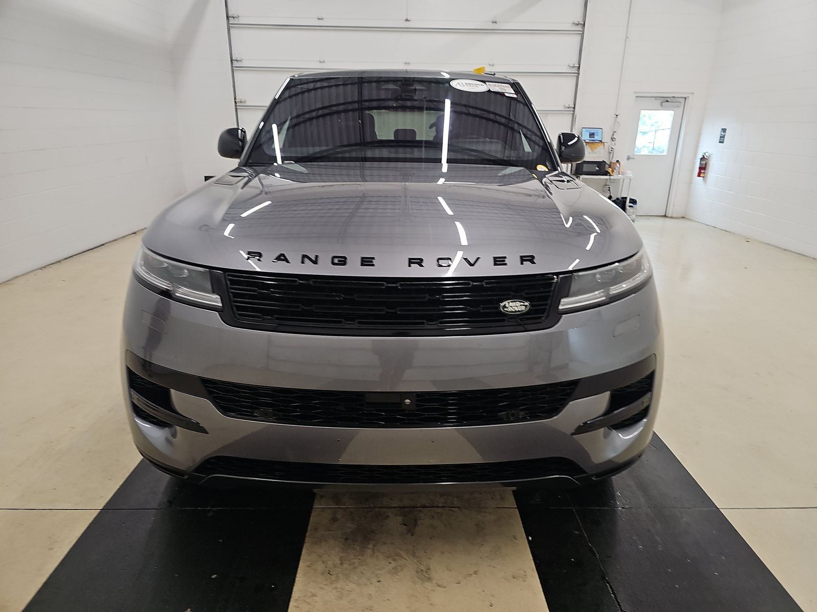 2023 Land Rover Range Rover Sport SE FWD