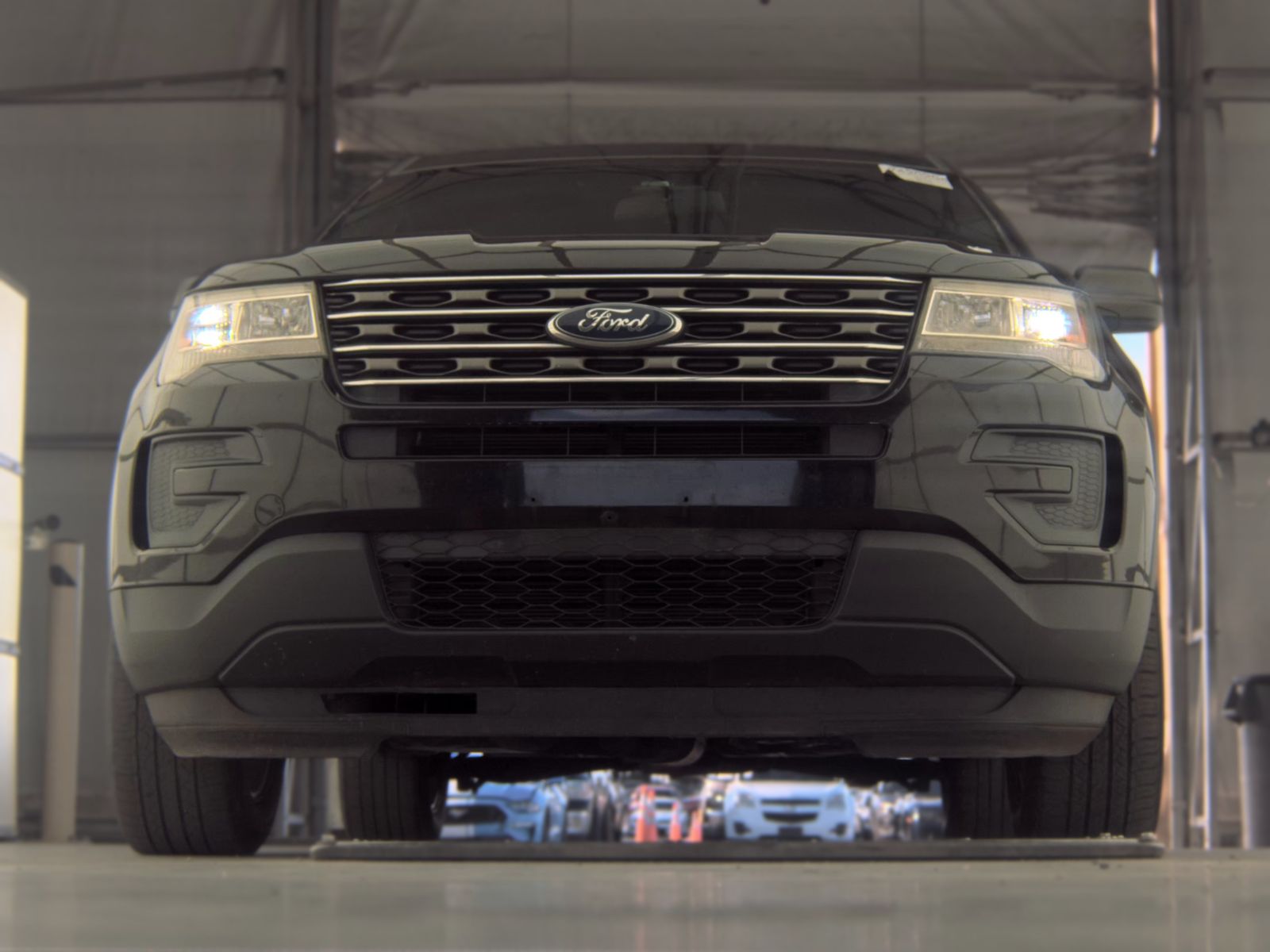 FORD EXPLORER - 4